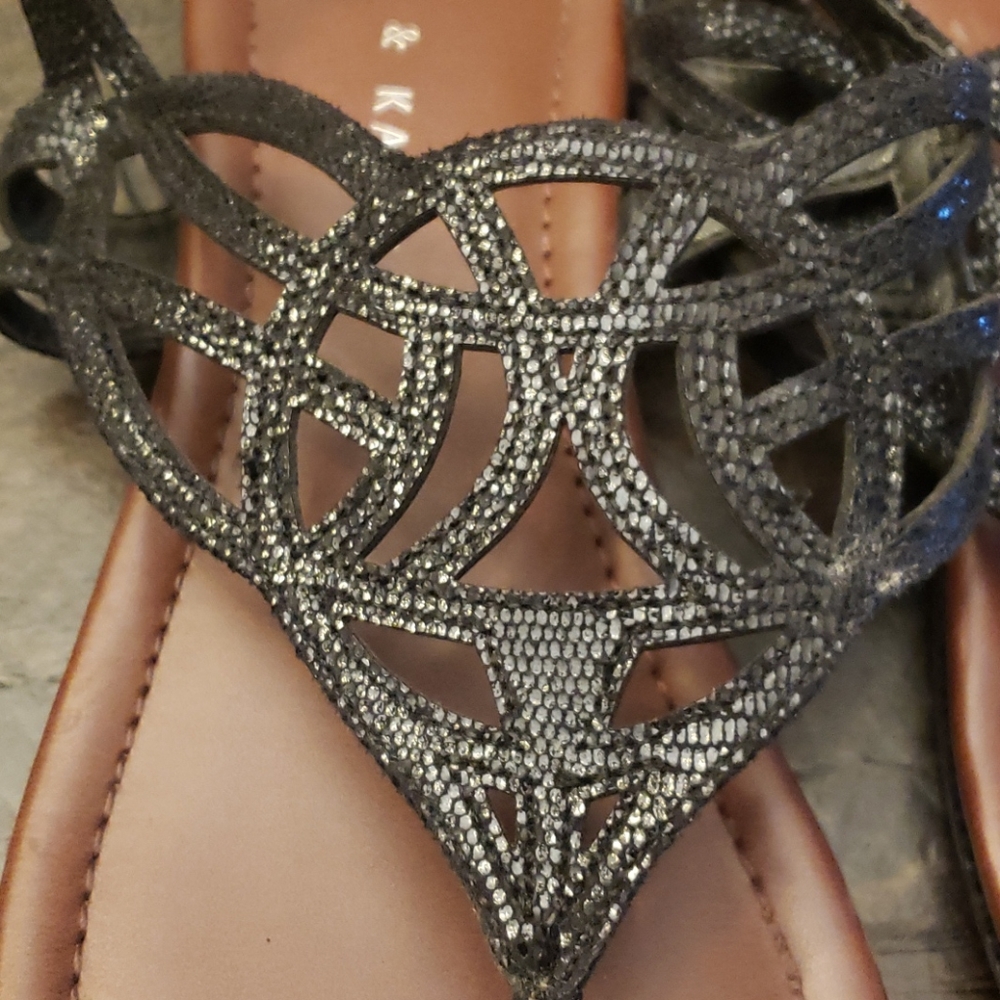 Sandals - Picture 2 of 3